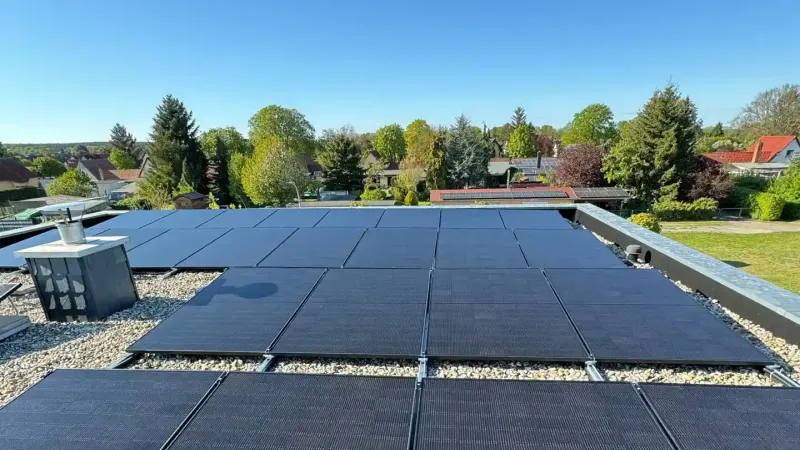 photovoltaik-flachdach-aufstaenderung-kies